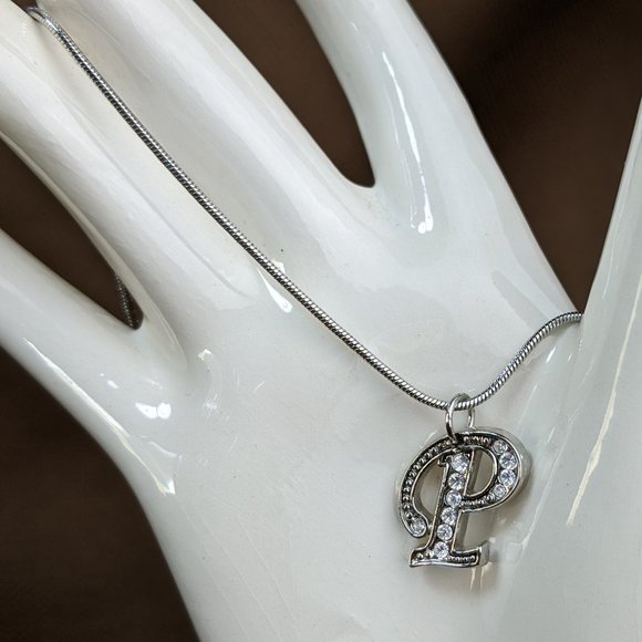 Vintage Avon Monogram Letter P Necklace Snake Chain - Picture 1 of 10